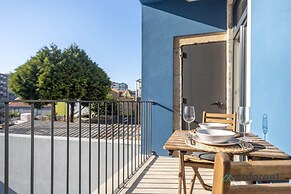 Bonja1 Light-filled Apartment w/ Balcony +AC