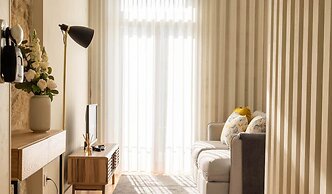 Bonja1 Light-filled Apartment w/ Balcony +AC