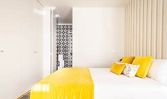 Bonja1 Light-filled Apartment w/ Balcony +AC