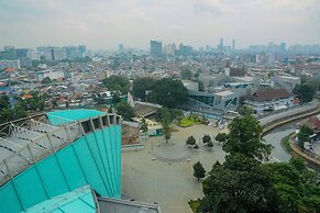 Pleasant and Simply Studio Room Menteng Park Apartment