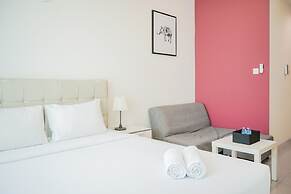 Cozy and Relax Studio Room @ Tree Park BSD Apartment