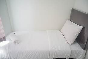 Comfy and Stylish 2BR Emerald Bintaro Apartment