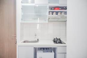 Comfy and Stylish 2BR Emerald Bintaro Apartment