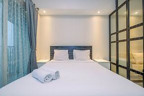 Warm and Cozy Studio at The Oasis Apartment
