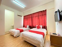B Hotel
