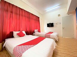 B Hotel