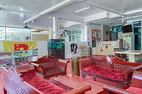 B Hotel