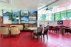 B Hotel