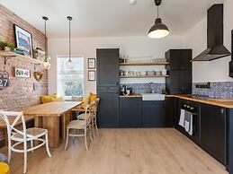 Macs Townhouse