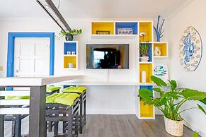 Panoramic Cottage at Love Beach - Pool