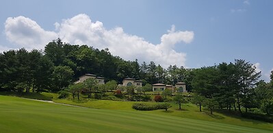 Crystal Valley CC - Golden Village