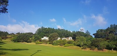 Crystal Valley CC - Golden Village