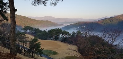 Crystal Valley CC - Golden Village