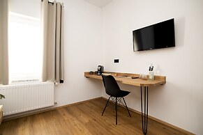 Holzfellas Hotel & Restaurant