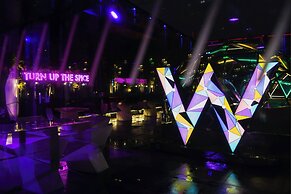 W Chengdu