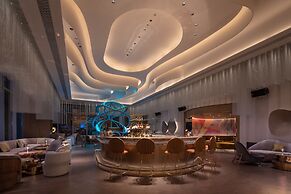 W Chengdu