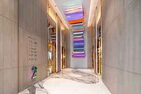 W Chengdu