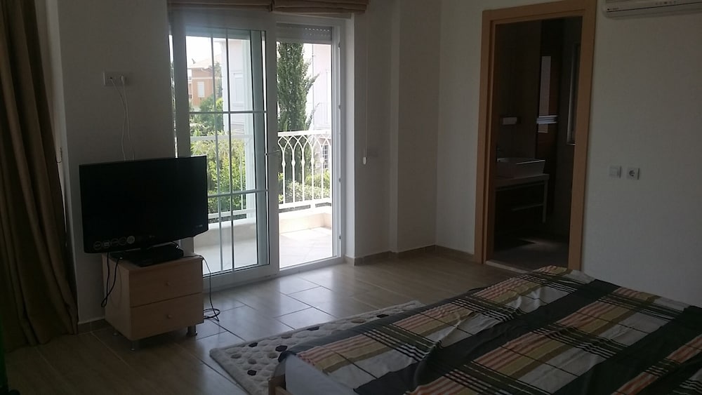 Tolerance 4-bed Golf Villa