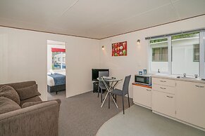 Coromandel Shelly Beach TOP 10 Holiday Park