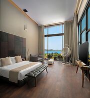 Aria Resort and Spa