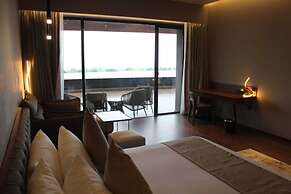 Aria Resort and Spa