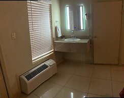 Hotel Plaza Riviera