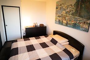 Jonni’s Place