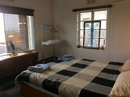 Jonni’s Place