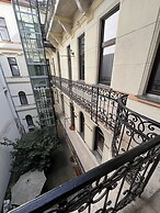 Gracia Apartment House