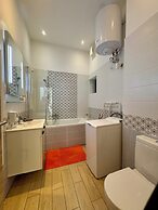 Gracia Apartment House