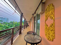 Baan Baramee House