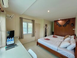Baan Baramee House