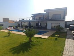 Splendid Villa 2015
