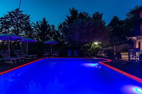 Bb La Mortella With Pool