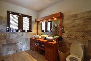 Las Terrenas Front Beach And Garden Villa With Private Staff