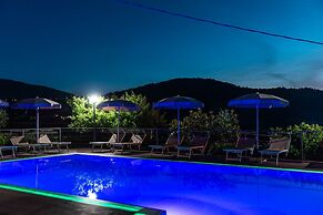 Bb La Mortella With Pool