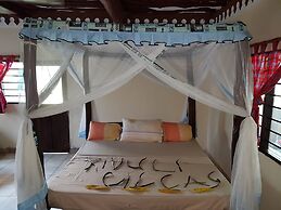 Room-a Wonderful Beach Property in Diani