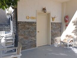 Studio Quiet And Peaceful And Very Relaxing With Kitchen, Shared Pool 