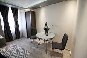 Alessio Premium Rooms - Triple Bedroom
