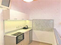Hermes Korifi Suites Private Apartment