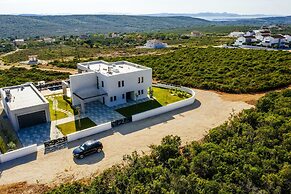 Villa Maluja