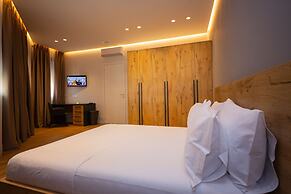Central Chic Apartments