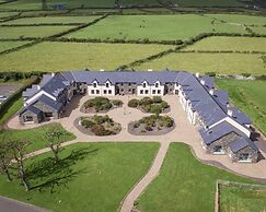 House 3 Dingle Manor Remarkable 3-bed House