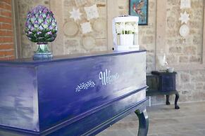 Efruze Otel