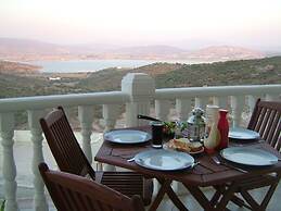 Stunning 4 Bedroom Private Villa - With Pool