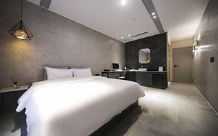 RIAN Hotel