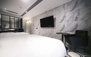 RIAN Hotel