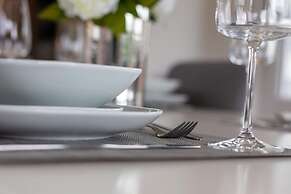 Seafield House - Donnini Apartments