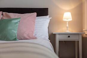 Seafield House - Donnini Apartments