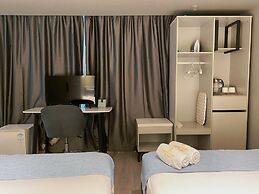 Hotel Calmo Bugis